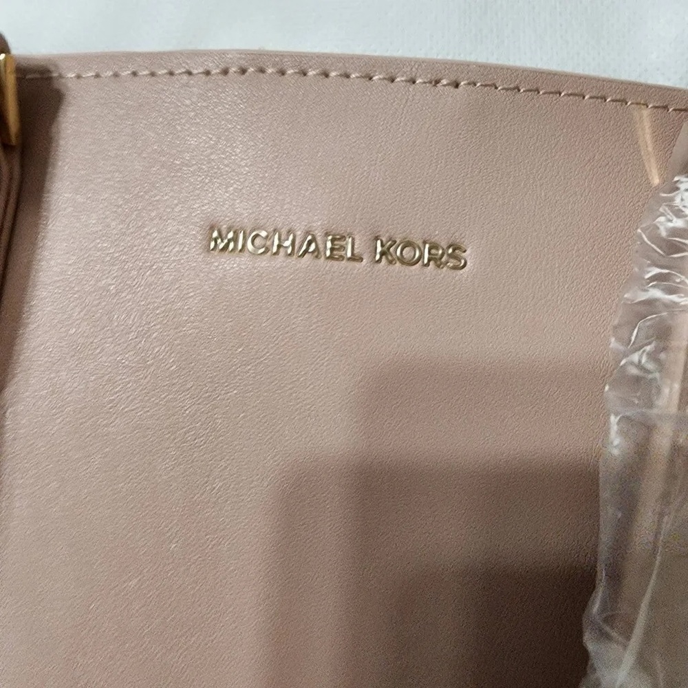 Michael Kors Blush Pink Leather Tote Shoulder Bag - Picture 4 of 10